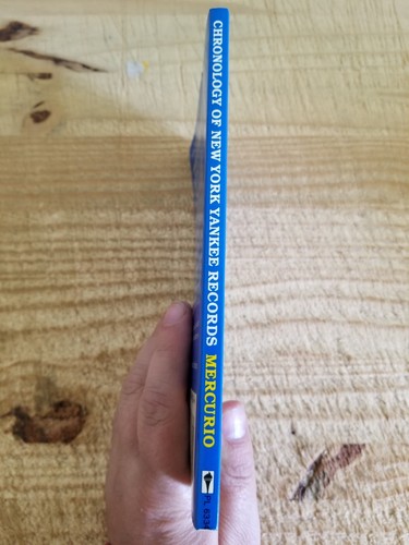 New York Yankees Chronology Baseball Book-John A. Mercurio 1989 Paperback*THD29 - Picture 3 of 9