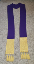 PRIEST CLERGY STOLE OFFICIANT VESTMENT PURPLE W/GOLD BROCADE DETAIL IMPERFECT