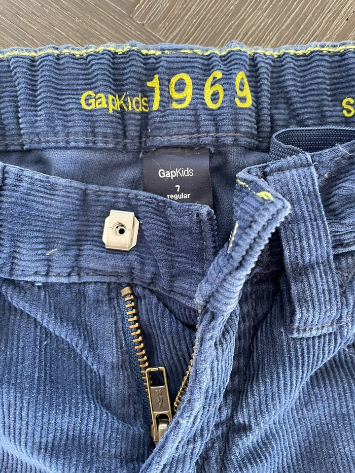 Pantalones de pana Gap para niños talla 7 Foto 2 de 4