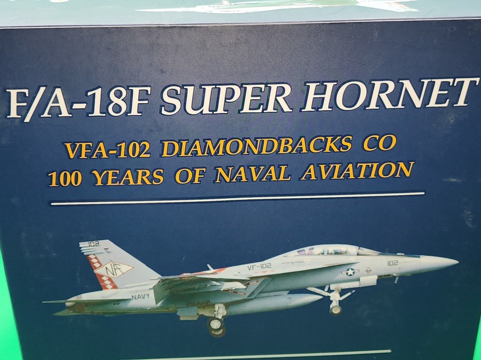1/350/400/700 US Navy F/A-18 Strike Fighter Hornet Strike Fighte