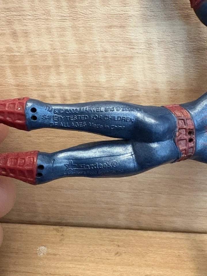 🕸Figura Flexible Bendy Película Spider-Man 4" Carl's Jr/Hardees 2002 De Colección Foto 3 de 4