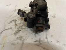 Pompe direction assistée Mercedes 210