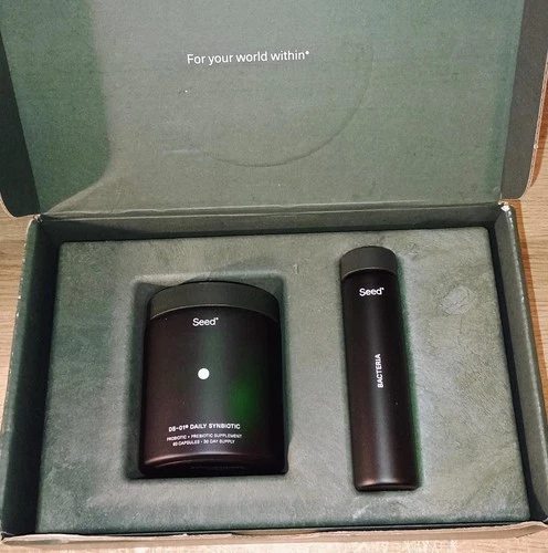 Seed DS-01 Daily Synbiotic - 60 Capsules + Bonus Travel Vial Expiration: 07/2027