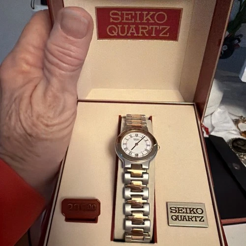 Seiko Watch Women Silver Gold Tone Round Dial New In Box 1988 Vintage