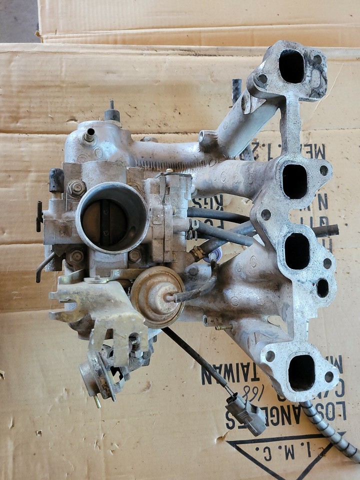 22r Custom Intake 1979-95 TOYOTA PICKUP TRUCK 22R CARBURETED AIR box INTAKE MANIFOLD OEM ...
