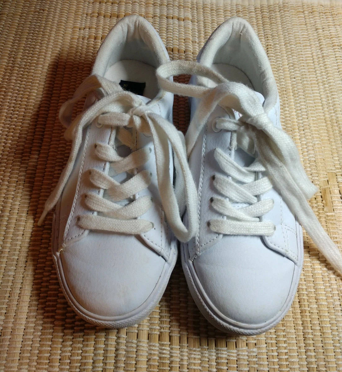 How to clean white hotsell polo shoes