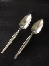 Vintage Wm Rogers Mfg Co Serrated Grapefruit Spoons Lot of 2