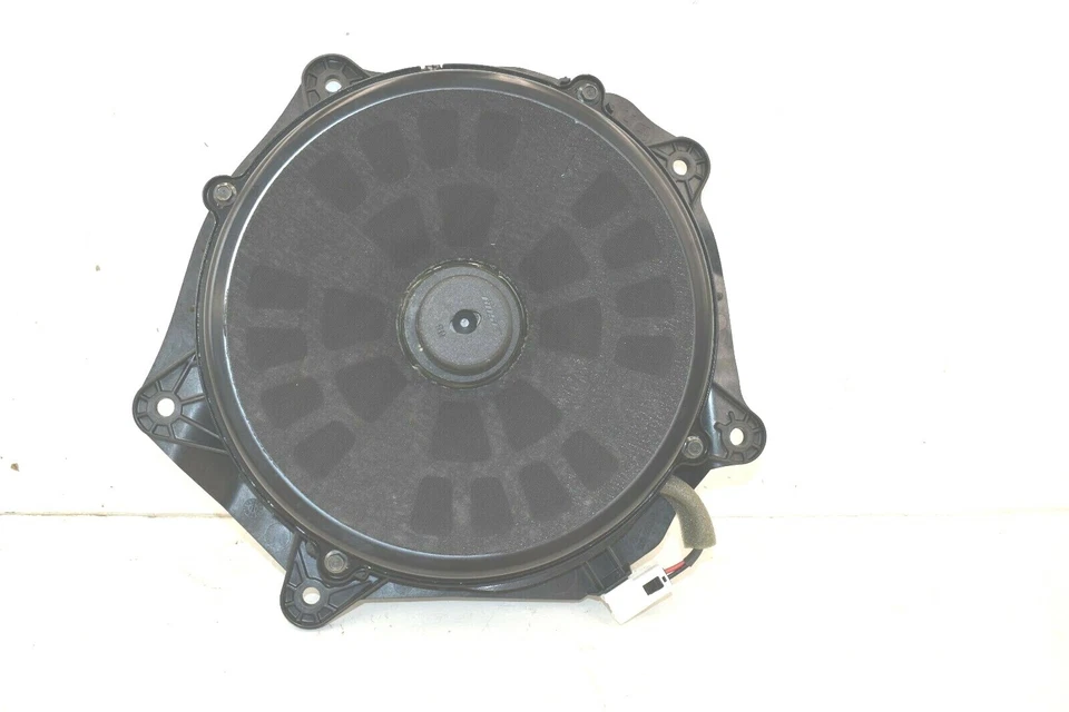 Infiniti G37x 2008-2013 OEM altavoz subwoofer puerta pasajero lado derecho delantero Foto 2 de 4