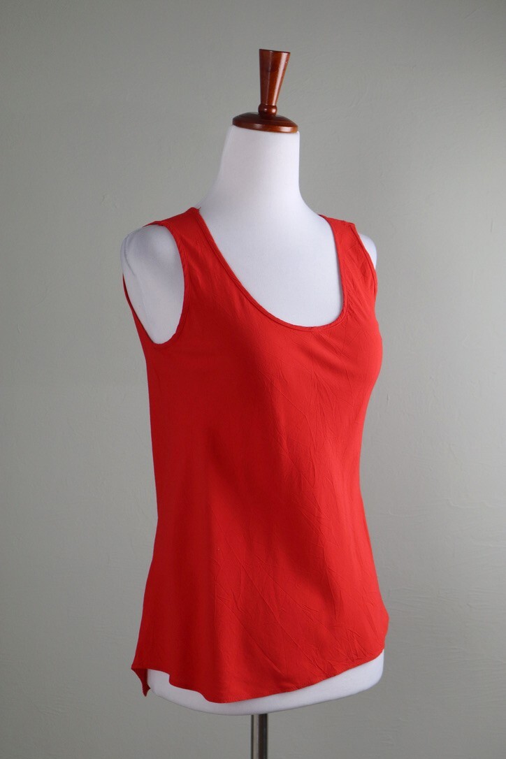 JAMS WORLD $76 Classic Solid Red Essential Scoop … - image 2