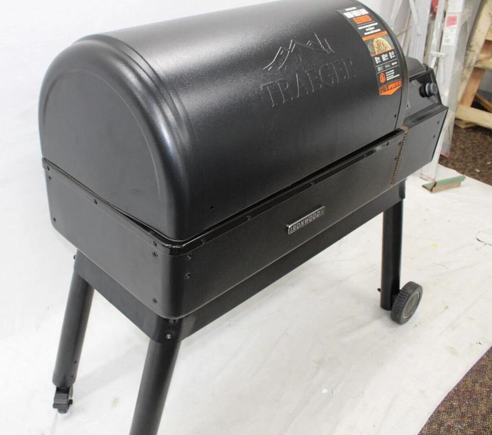 Parrillas Traeger TFB93RLG - IRONWOOD XL Parrilla exterior de pellets de madera - Negro Foto 3 de 4