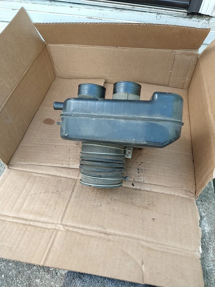 Toyota Avalon 2000-2004 sedán admisión de aire conducto limpiador caja manguera 17893-0A060 Foto 4 de 4