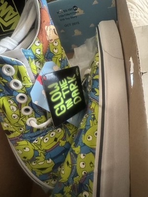 VANS Disney Pixar Toy Story Alien Athletic Shoes Men's Size 8.5, Women's Size 10