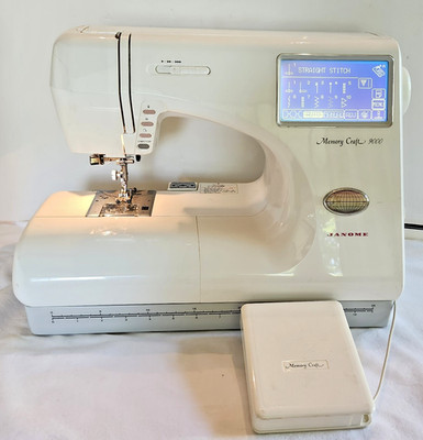 Janome Memory Craft 9000 Computerized Sewing Machine with Scan n Sew - READ DISC
