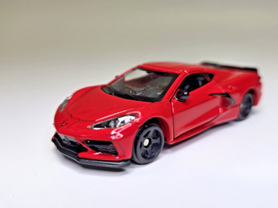 2020 Chevrolet Corvette Stingray 1/64 Scale Diecast Car Diorama Display
