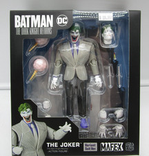 Mafex No. 214 DC BATMAN THE DARK KNIGHT RETURNS THE JOKER new