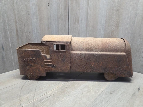 Antique Vintage Marx 3000 Pressed Steel Toy Ride On Train Locomotive Art Deco