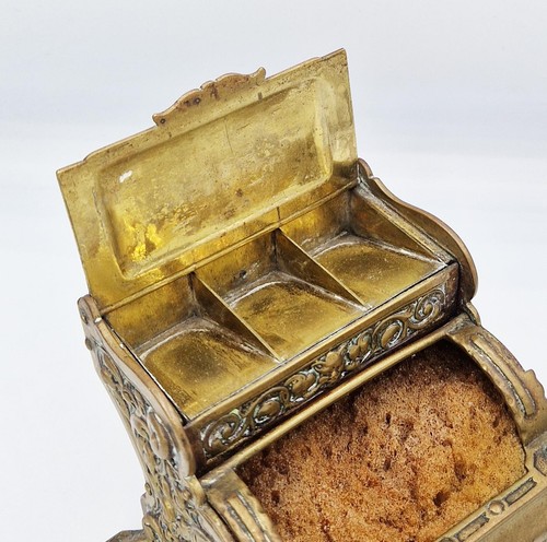 VICTORIAN GOTHIC CAST BRONZE / BRASS STAMP BOX & DAMPENER c1880 ADOLPH FRANKAU - Picture 6 of 7