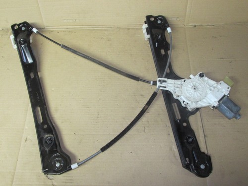 BMW 1er E87 5 türer Fensterhebermotor mit Gestänge vorne links 0130822226