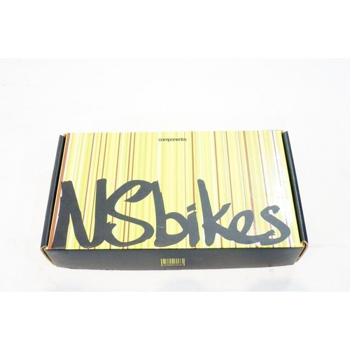 NS BIKES 390g flat pedal, box included Used - Picture 10 of 10