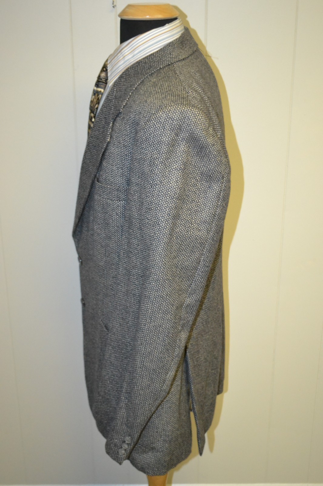 Yves Saint Laurent Men's Wool 2 Front Button Sports Coat Sz 42L thumbnail 3