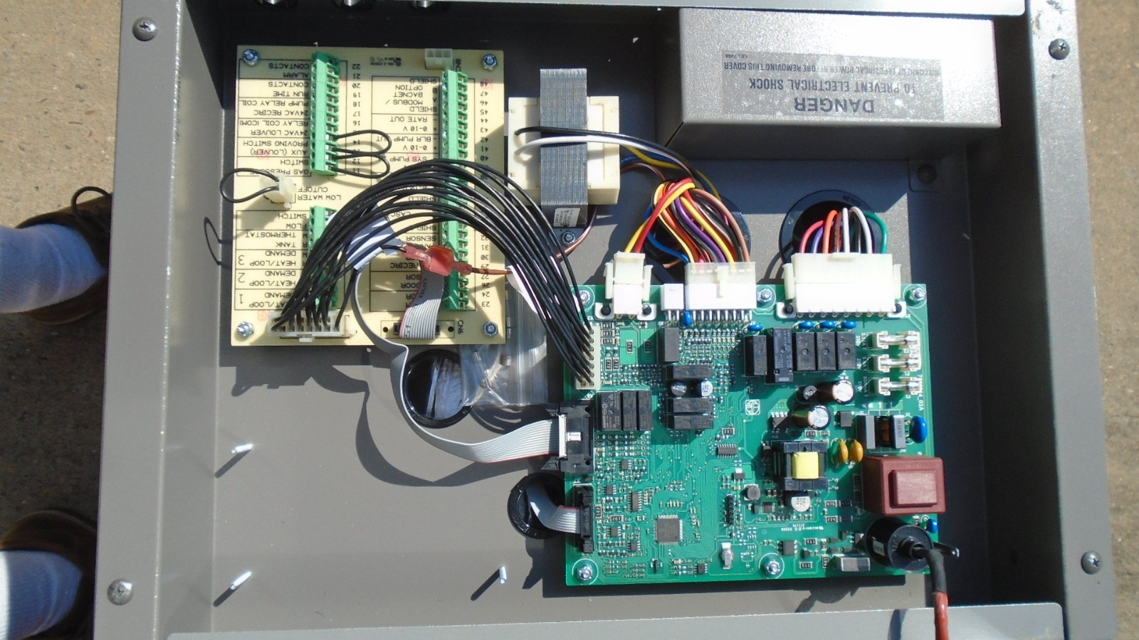 Lochinvar Knight Fire WHB155N 125K Water Boiler Heater Smart System Con-X-US NEW