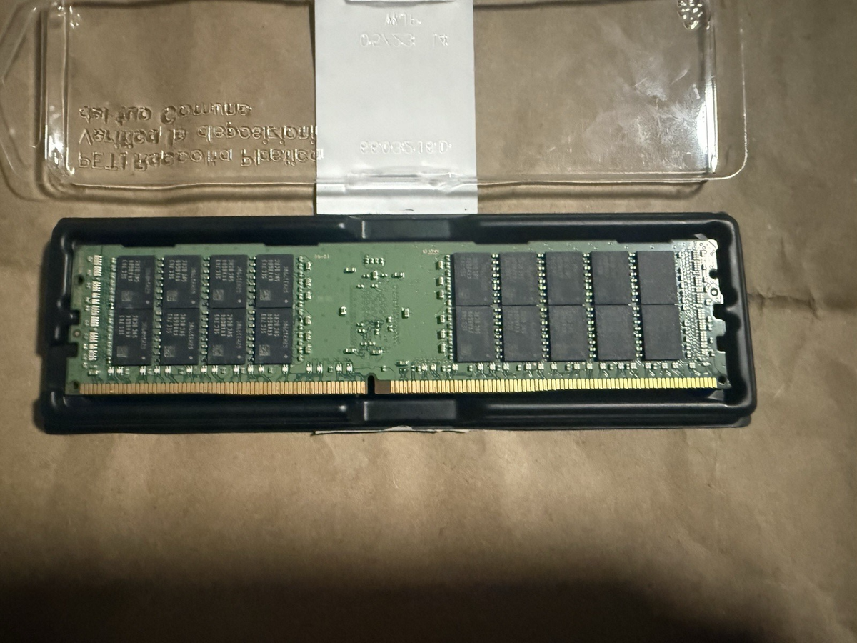 Samsung 32GB 2Rx4 PC4-2400T-RA1-12-DC0 M393A4K40CB1-CRC0Q Server