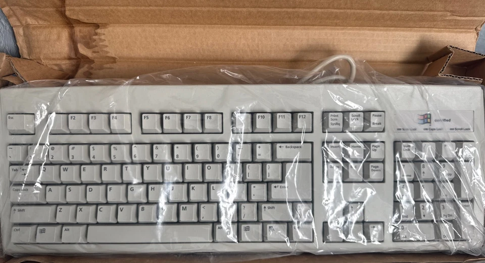 Vintage Windows 95 Model 5121 Computer Keyboard - Image 3 of 4