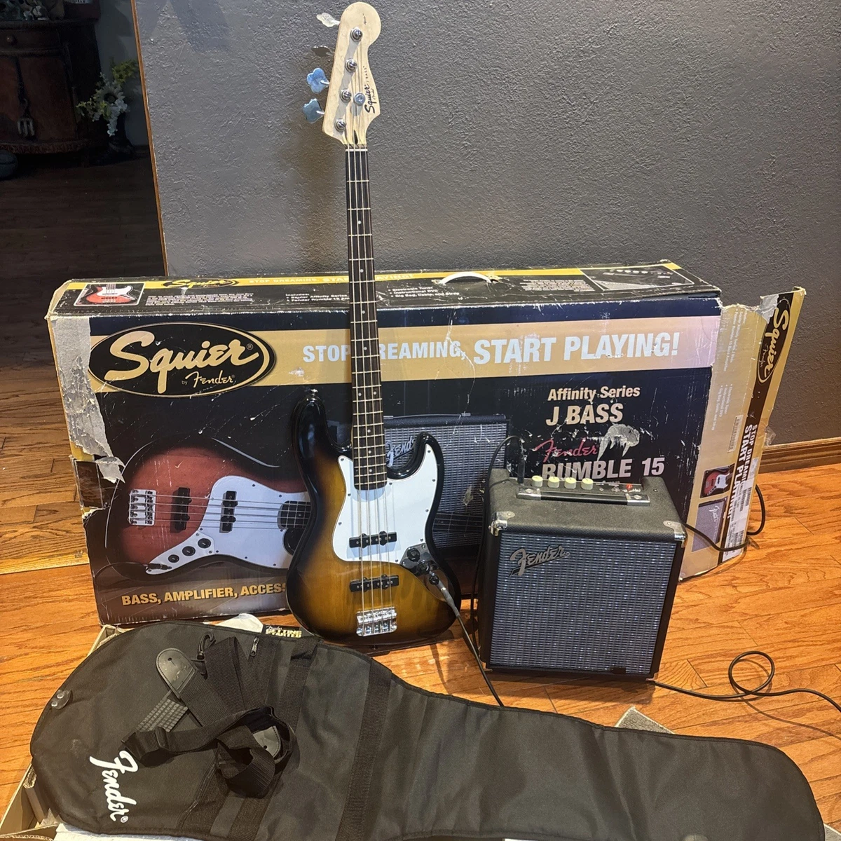 Squier Gig Bag 4 String Bass Guitars for sale | eBay