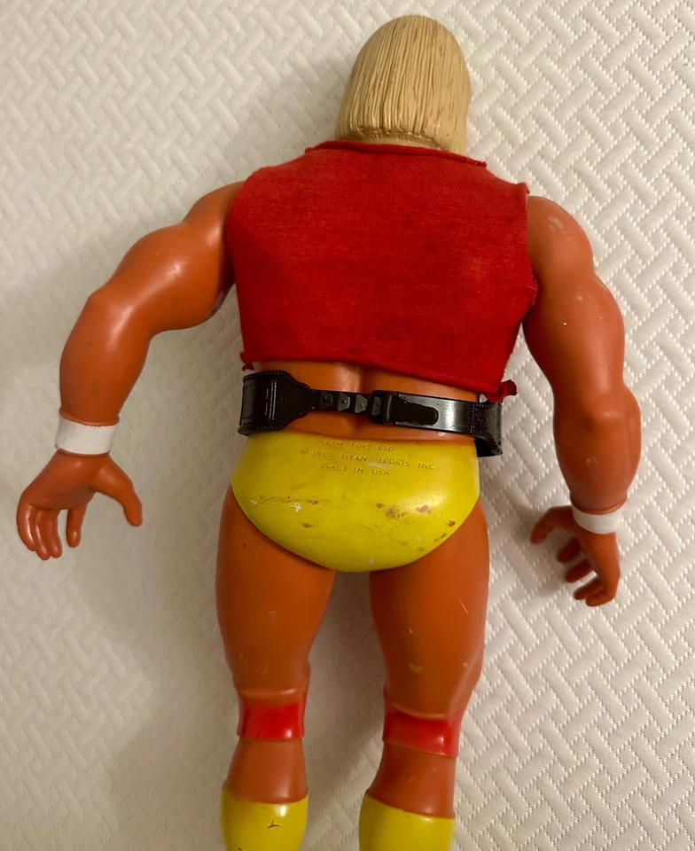 Figura de lucha deportiva Hulk Hogan vintage 1985 con cinturón WWF WWE Titan LJN 16 pulgadas Foto 4 de 4
