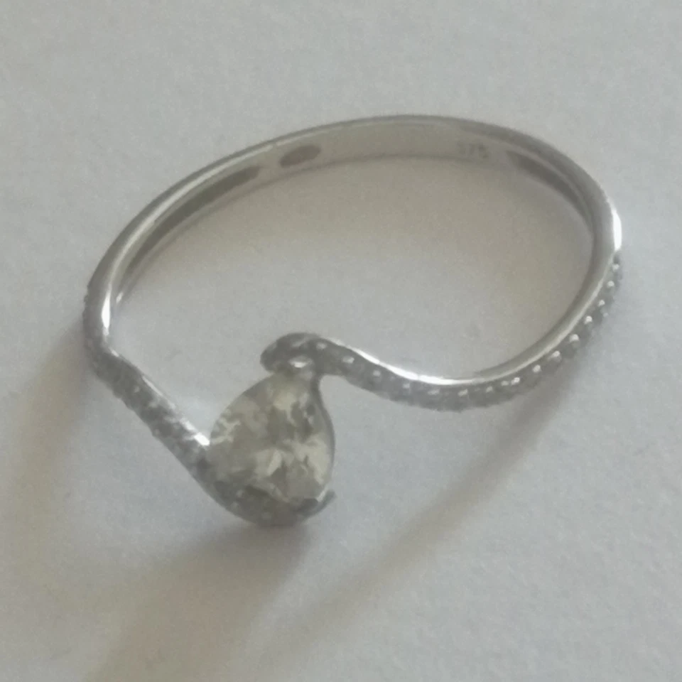 Anello in oro bianco 375 da donna con zircone centrale a forma di cuore anni 90 - Immagine 2 di 4
