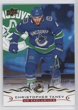 2018-19 Upper Deck UD Exclusives 17/100 Chris Tanev Christopher Tanev #428 8tn