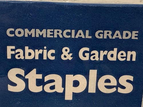 3 BOXES OF 75 EACH Easy Gardener Commercial Grade Fabric & Garden Staples # 815R - Picture 5 of 11