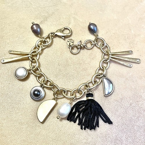 Lucky Brand Charm Bracelet, Genuine Pearl Black Tassel, Mixed Gold & Silver Tone - 第 1/6 張圖片