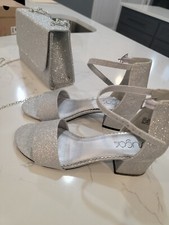 Sugar Noelle Low EFK227A Silver Glitter Shoes Adjustable Ankle 7.5