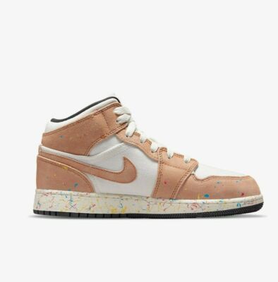 NEW Air Jordan 1 Mid SE Size 4Y/WMNS 5.5 Sail/Black-Cider