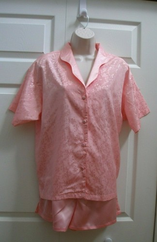 Audrey Lane Women's Pink Pajamas Set Size Medium Short Sleeve Top & Shorts New - Picture 6 of 12