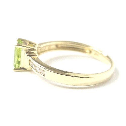 9ct Gold Peridot Ring Size L Cubic Zirconia Hallmarked 2g - Picture 6 of 18
