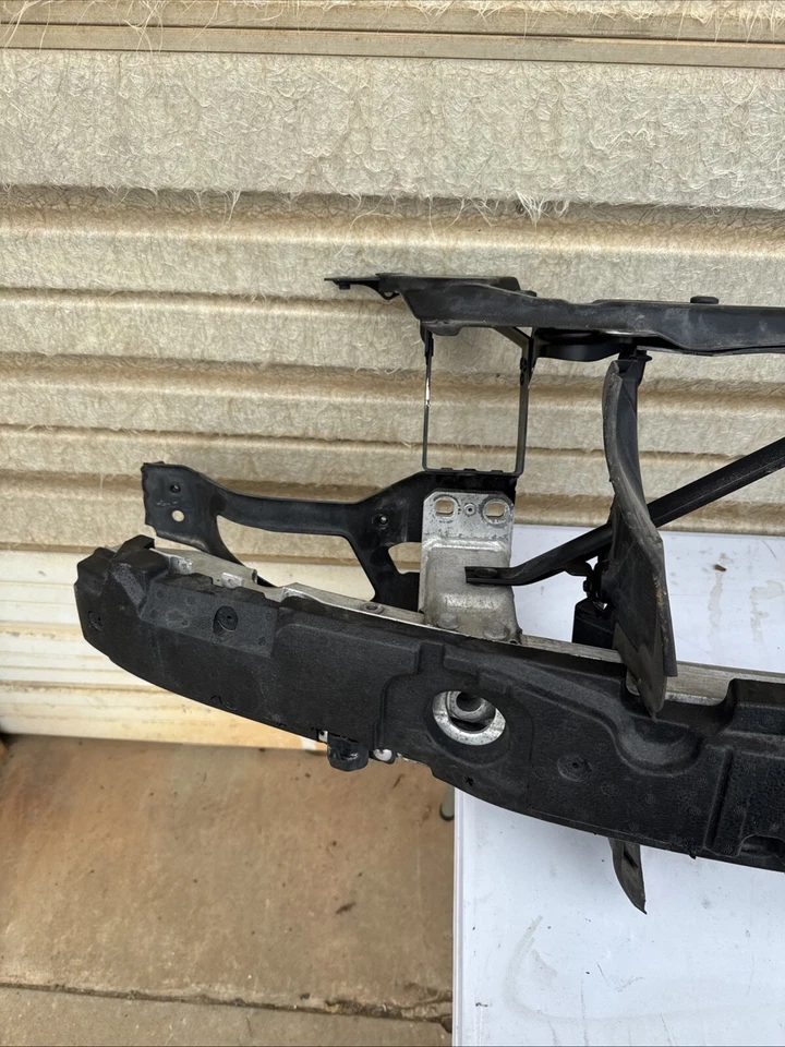 ⭐️2008-10 宝马 528i 530i 535i E60 Radiator 支持前置发动机加固原始设备制造商 — 第 2/4 张图片