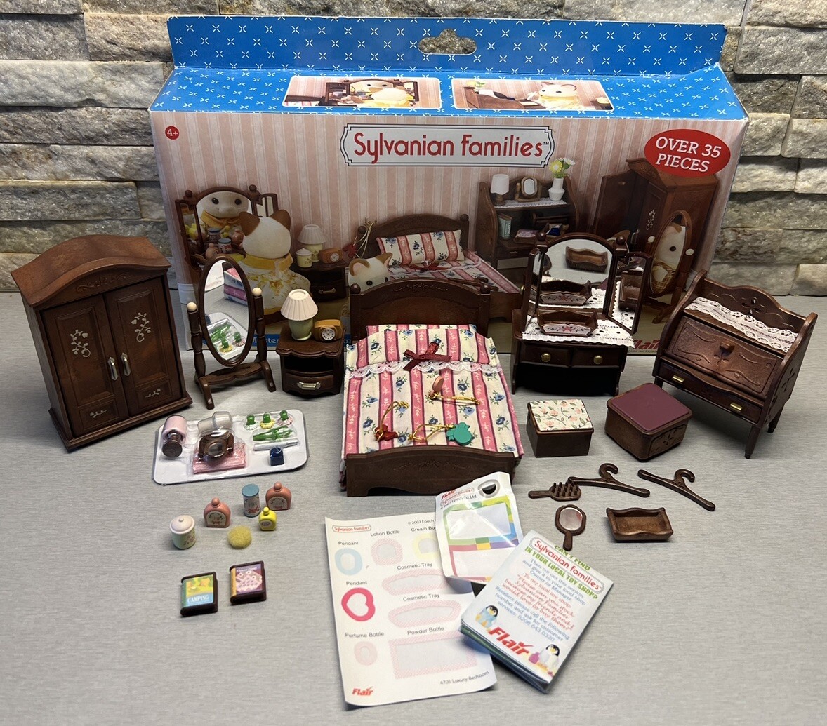 Sylvanian Families Luxury Master Bedroom Furniture Set Bureau Accessories  Calico