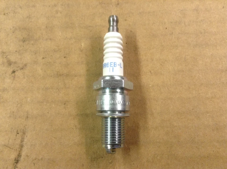Nueva bujía NGK BR6EB-L11 - CANTIDAD 2 Foto 4 de 4