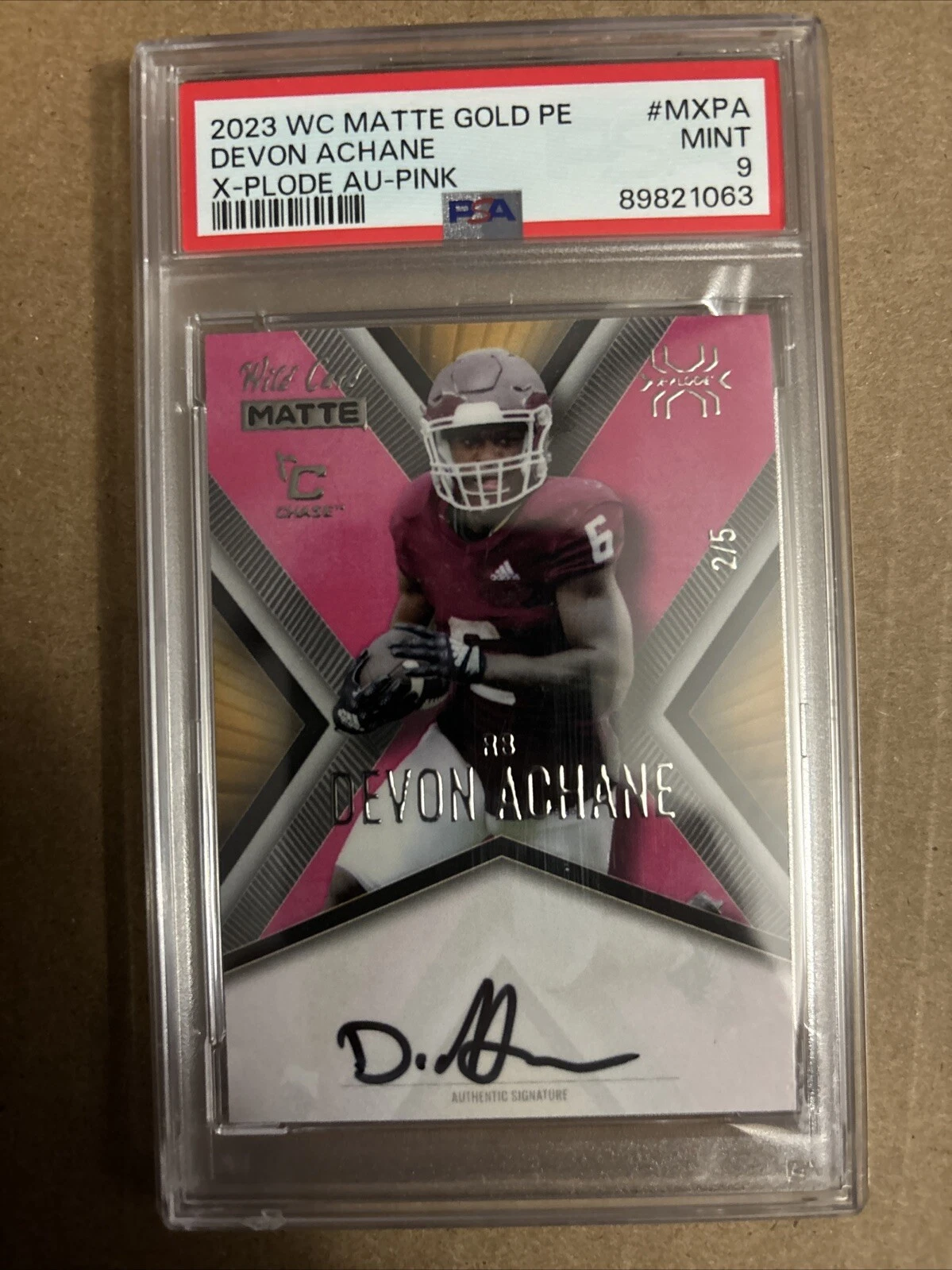 De'Von Achane Wild Card Matte Gold Premium Edition X-Plode Autographs #MXPA Platinum