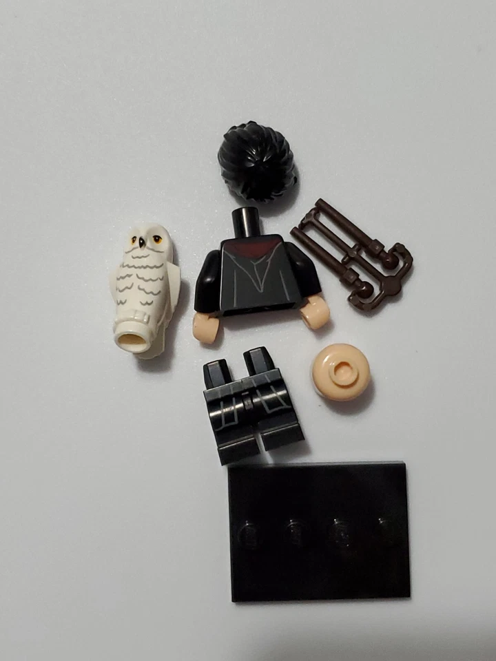 Lego 2018 Harry Potter Fantastic Beasts Series 1 71022 Harry Potter #1 - Image 4 of 4