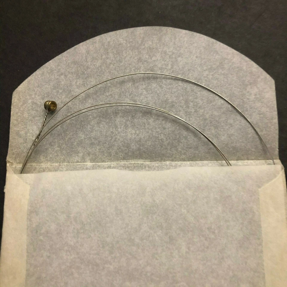 Vintage Ernie Ball Earthwood Medium Gauge .017 Second Acoustic Guitar String - Image 3 of 3