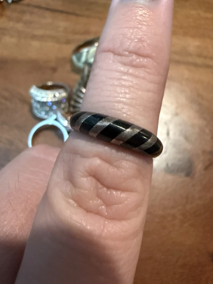 Set of 9 Assorted Women's Rings Rhinestone Enamel Cocktail Statement - Image 2 of 4