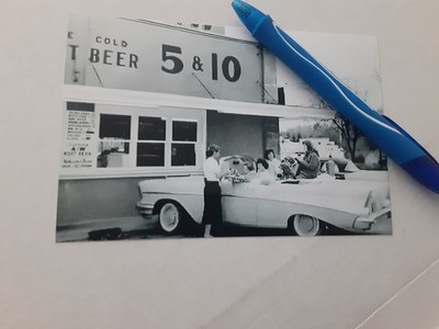 A&W ROOT BEER DRIVE-IN/RESTAURANT, 57 CHEVY, CARHOP 1950s, GLOSSY B&W, 4X6 PHOTO