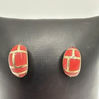 VTG THAILAND 925 STERLING INLAID CORAL STUD EARRINGS. 2.6 GRAMS. ARTIST CSK