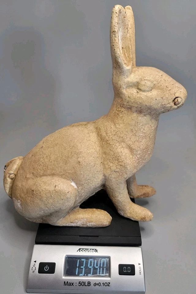 ANTIGUO TOPE DE PUERTA DE HIERRO FUNDIDO DE 13,5 LB PARA JARDÍN CONEJO CHIPPY PINTURA BLANCA ENLOQUECIDA Foto 2 de 4