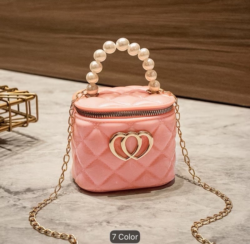 Quilted Makeup Bag w/ Chain Strap & Top Handle, Zipper Closure, 11x10x8cm