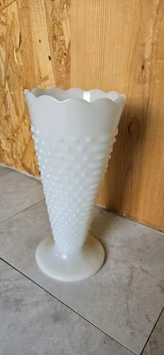 Anchor Hocking Vintage Hobnail Milk Glass Trumpet Vase 9" Tall
