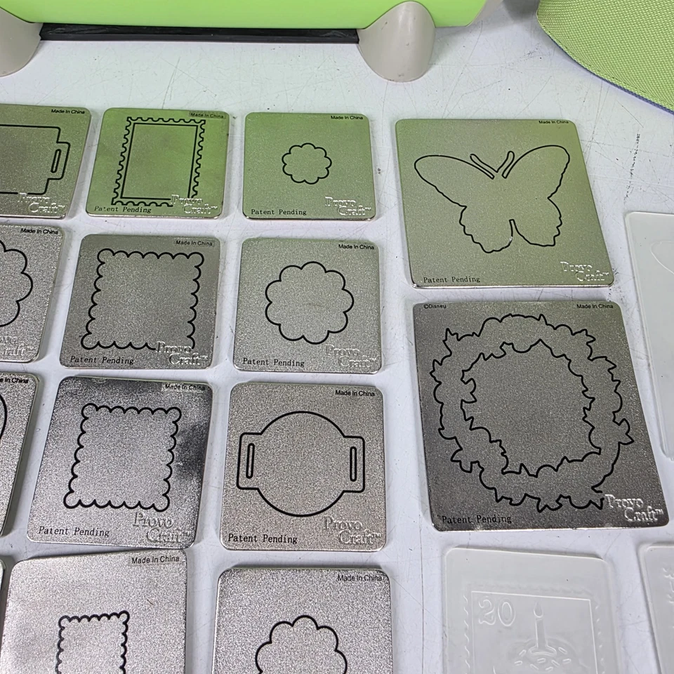 Cuttlebug Provo Craft Die Cutting Embossing Machine Green with 20 Plates - Image 3 of 4